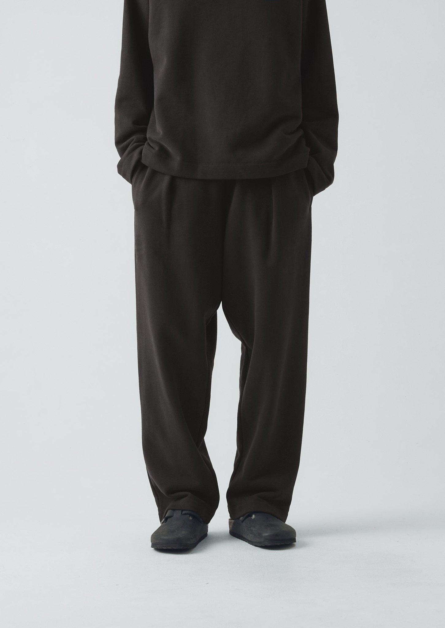 Loopback Jersey Pleated Pants | Black Pepper