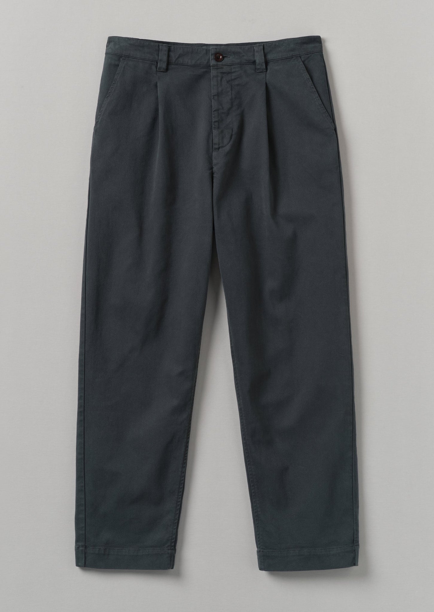 Garment Dyed Cotton Pleat Pants | Charcoal