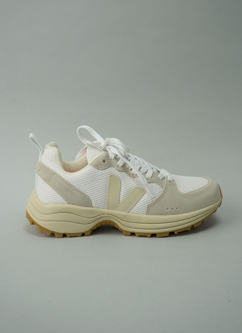 Reworn Veja Trainers Size 38 (681) | White