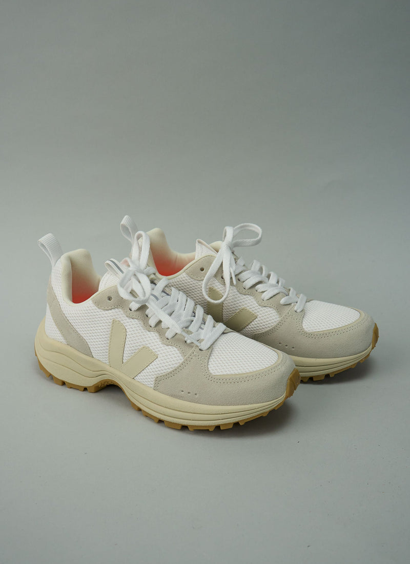 Reworn Veja Trainers Size 39 (679) | White