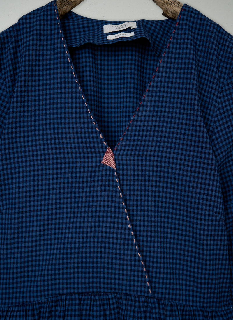 Renewed Cross Front Gingham Seersucker Dress Size 12 (121) | Navy