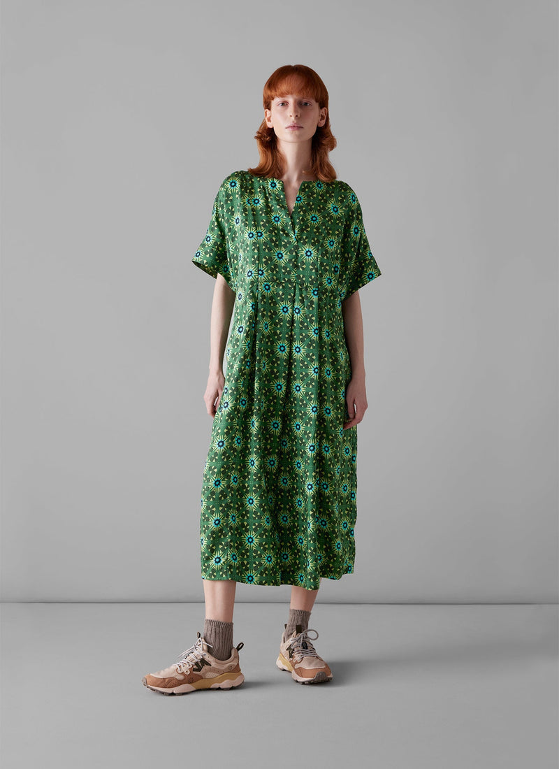 Bryn Kaleidoscope Print Crepe Dress | Emerald