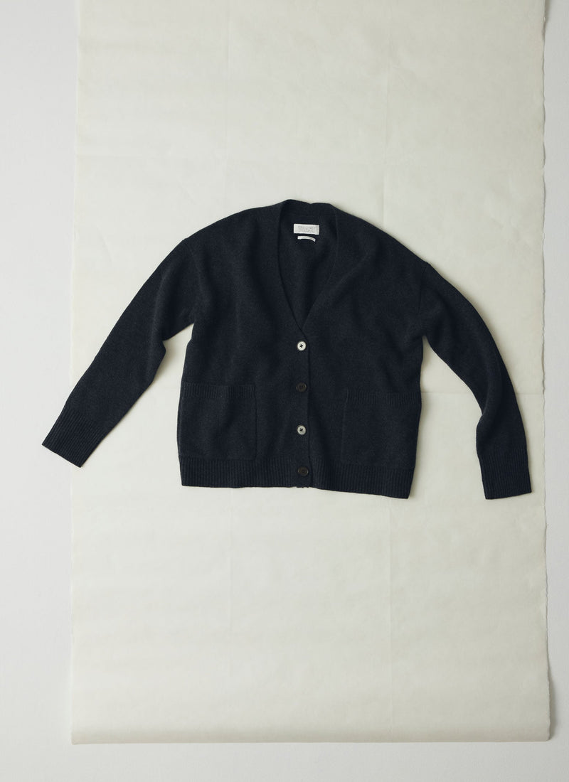 Ffion Wool Cashmere Boxy Cardigan | Charcoal