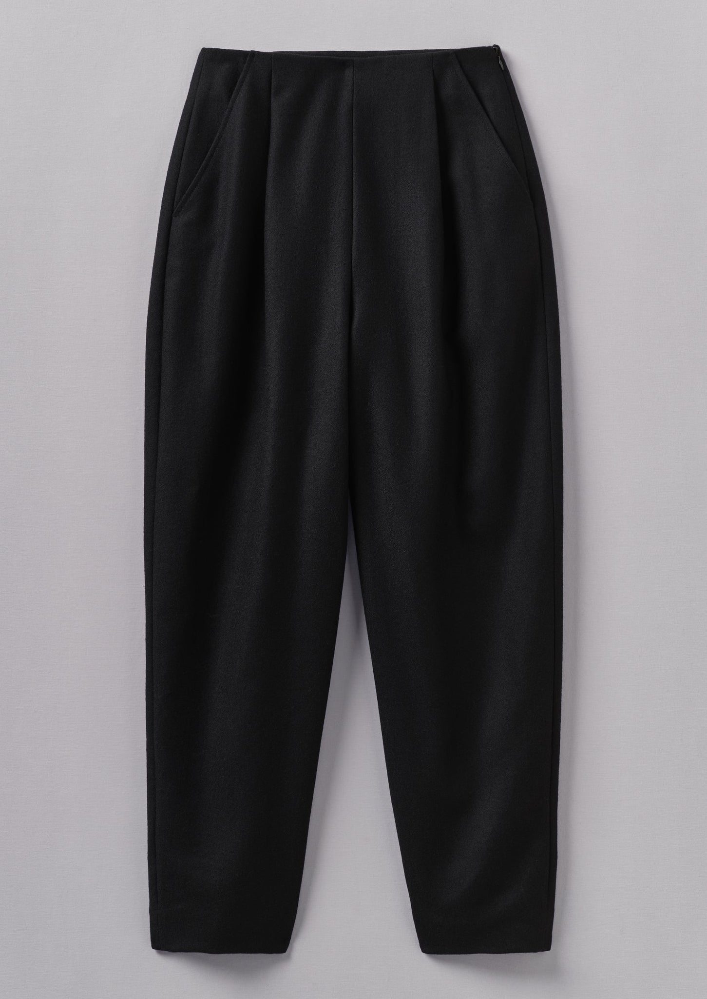 Wool Flannel Pleat Front Pants | Black