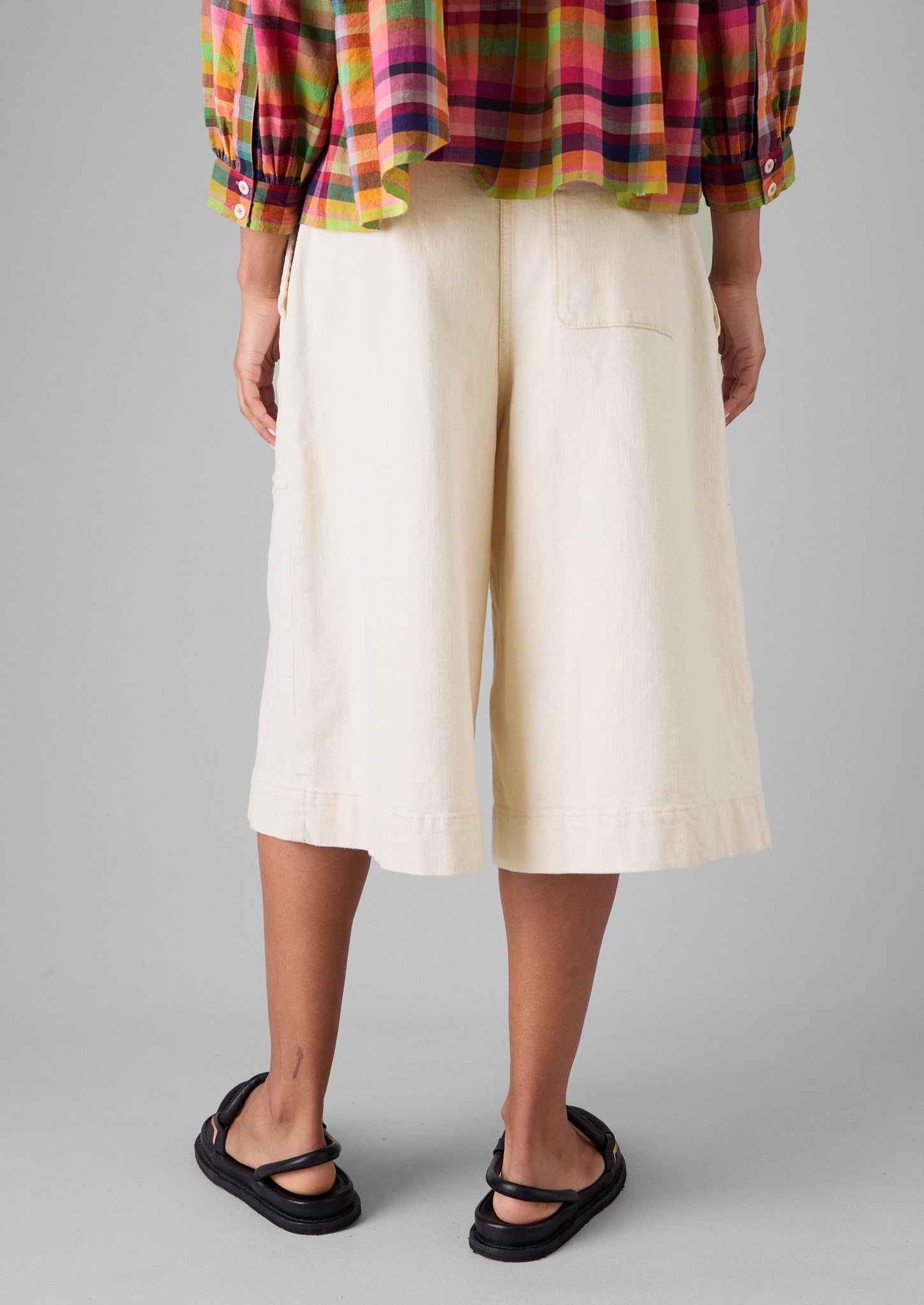 Pleated Denim Shorts | Ecru