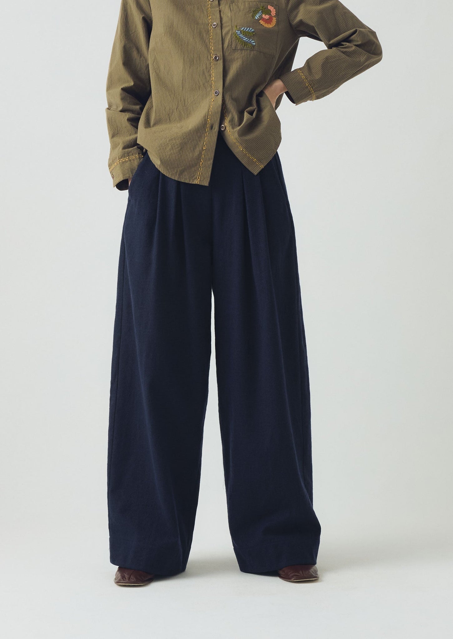 Corinne Cotton Wool Houndstooth Pants | Dark Navy