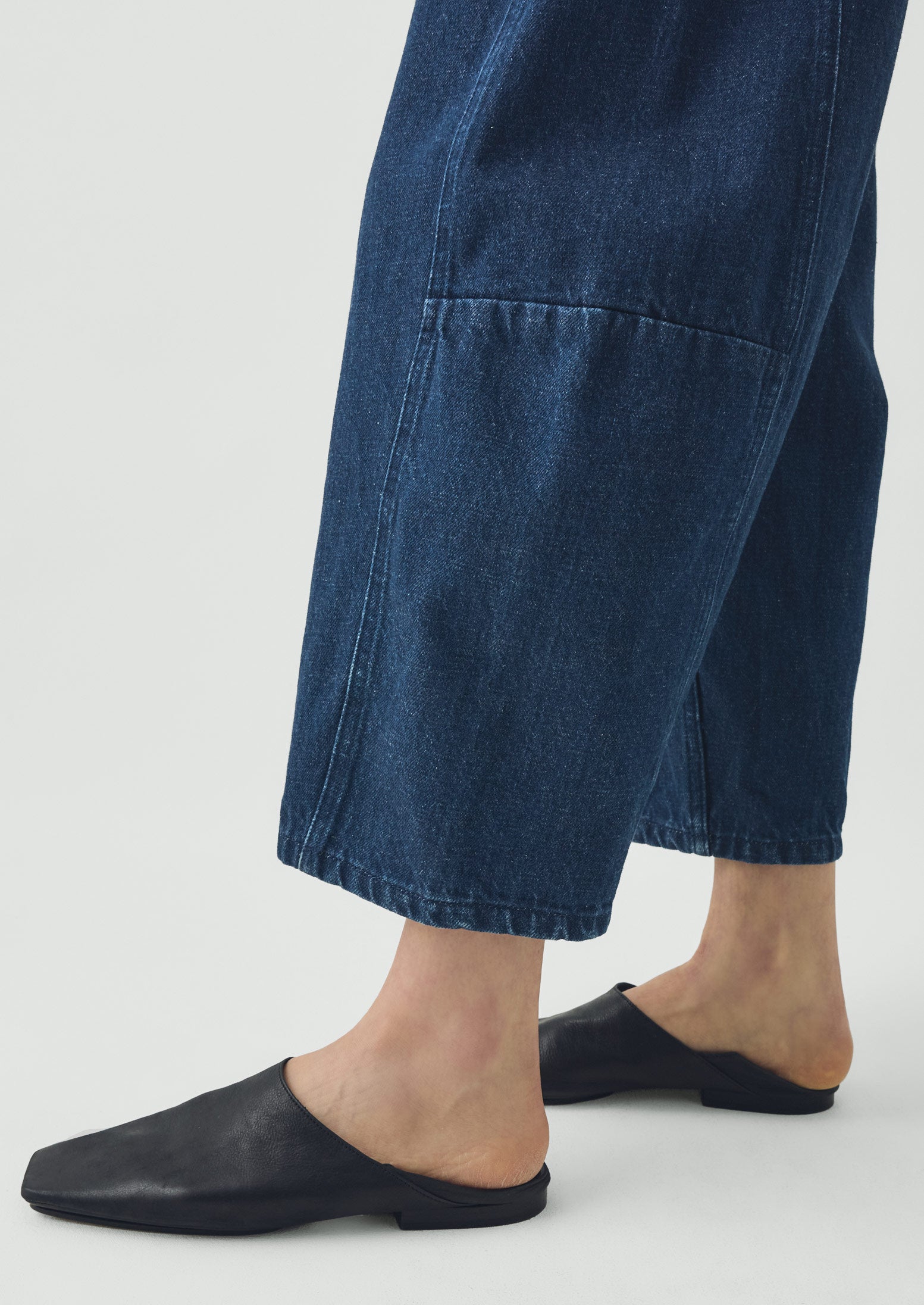 Twisted Seam Cotton Linen Denim Pants | Indigo | TOAST